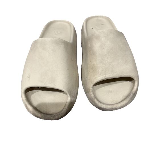 Adidas Yeezy Slide Bone Beige Mens 8 Womens 9 Unisex Sandals VGUC main image 6